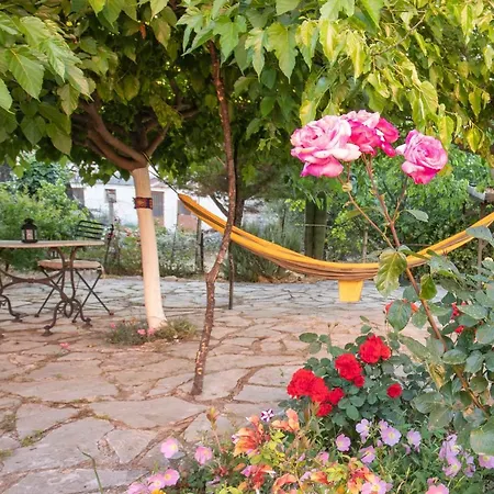 Traditional 2bedroom Private House Villa *