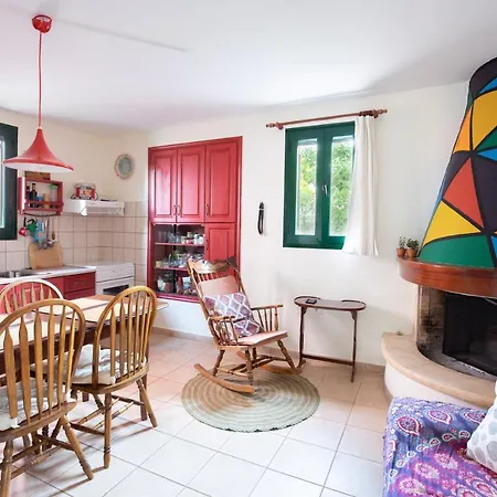 Traditional 2bedroom Private House Villa Karavomylos