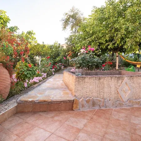 Traditional 2bedroom Private House Karavomylos